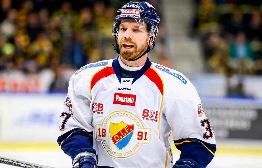 Mikael Samuelsson.