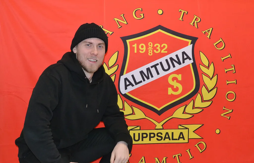 Viktor Andrén är målvaktskollega till Liv i Almtuna