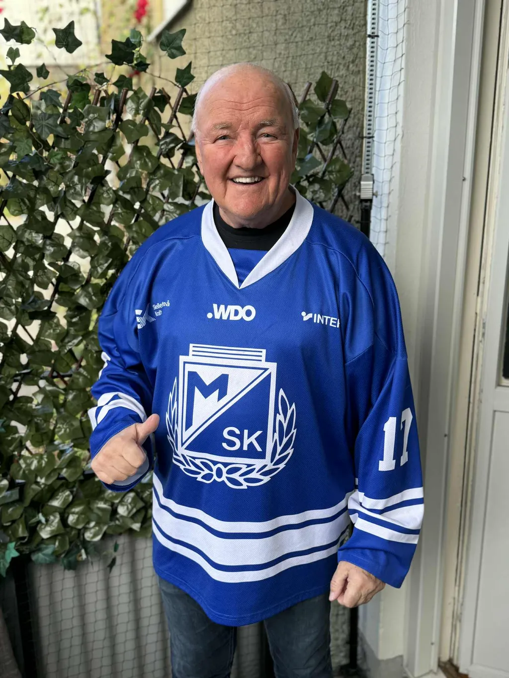 Svenåke Svensson avslutade även karriären i Medle.