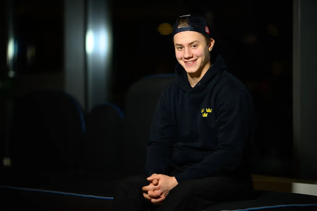 Skellefteå-talangen Valter Lindberg fick sätta sig på ett flyg hem till Sverige – och fick drömmen krossad