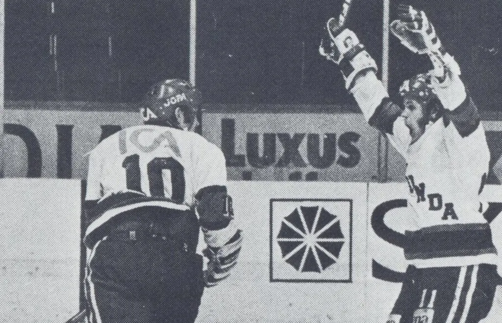 Bröderna Morris och Darwin Mott i Frölundas tröja 1975/76