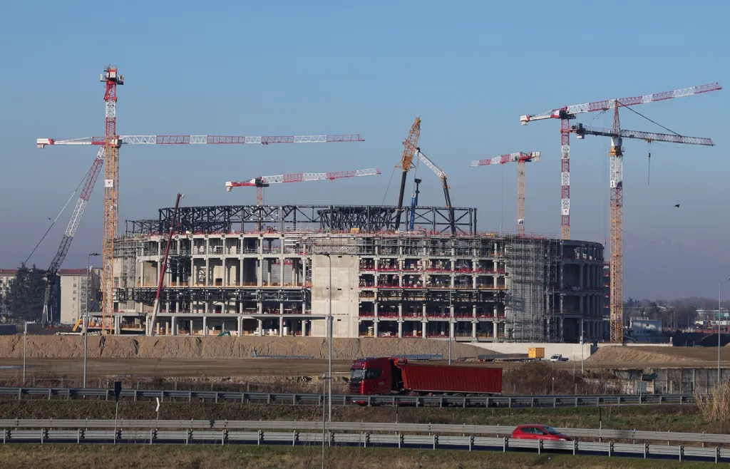 Santagiulia Arena i Milano är fortfarande inte färdigbyggd