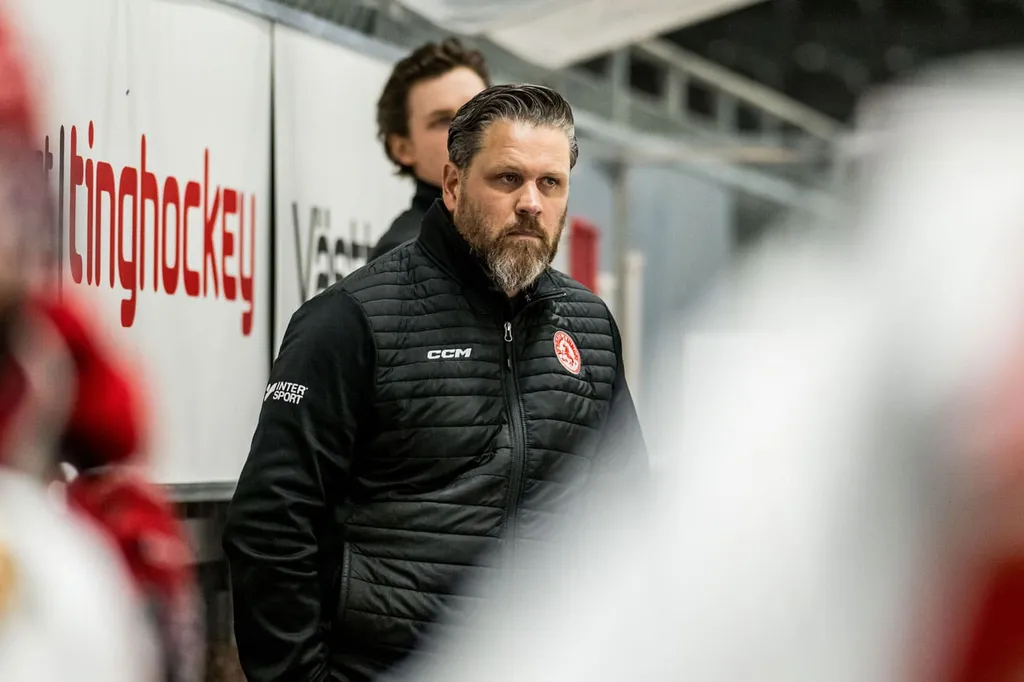 Jens Gustafsson, tränare i Troja-Ljungby