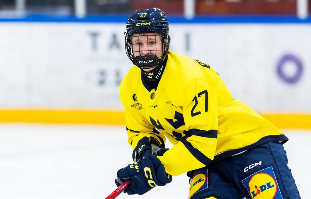 Axel Pettersson under en juniorlandskamp