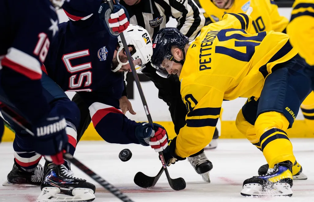 J.T. Miller och Elias Pettersson möttes i 4 Nations Face-Off