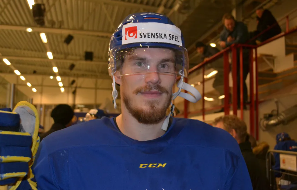 Emil Larsson förstärker Växjö