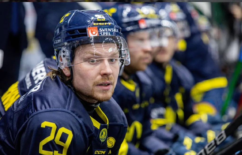 Steen i Tre Kronor-dräkten under säsongen som gick