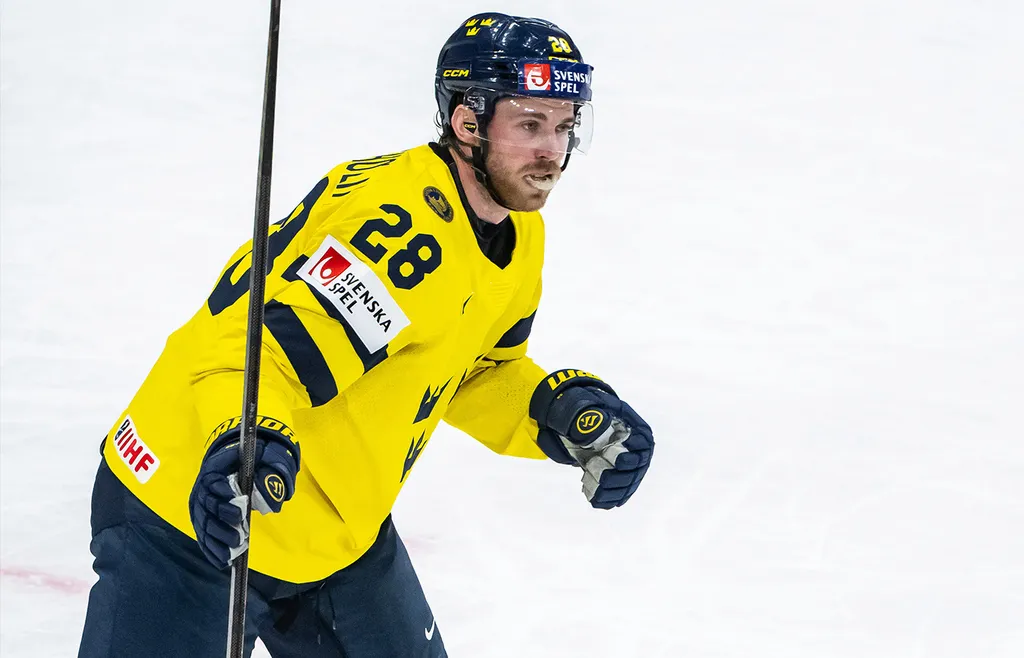 Elias Lindholm var en av Sverige bästa spelare på VM i våras
