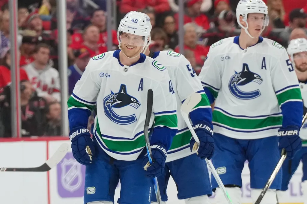 Elias Pettersson skulle göra Carolina till favorit i öst