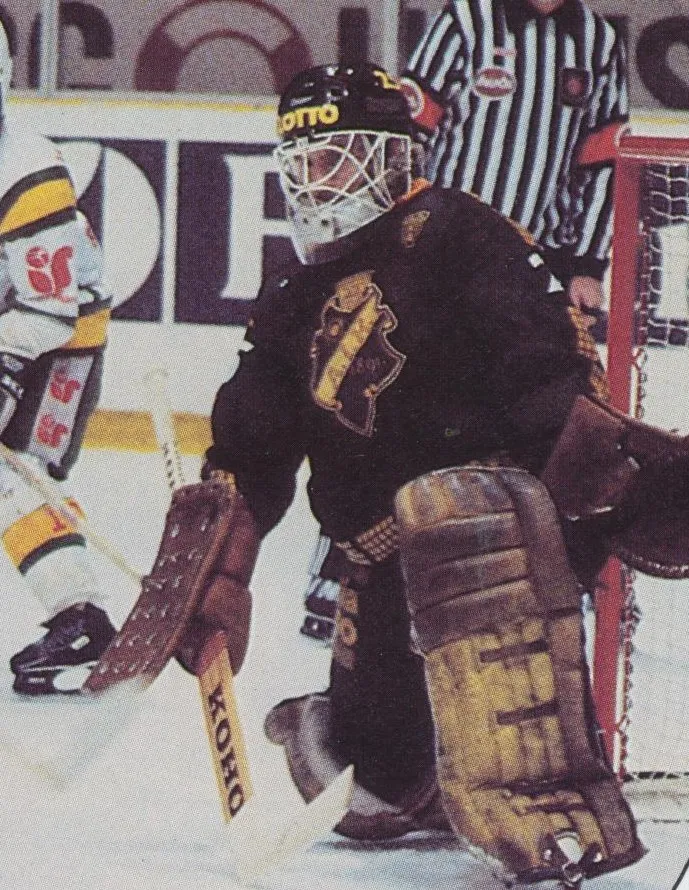 Leidborg i svart AIK-dräkt