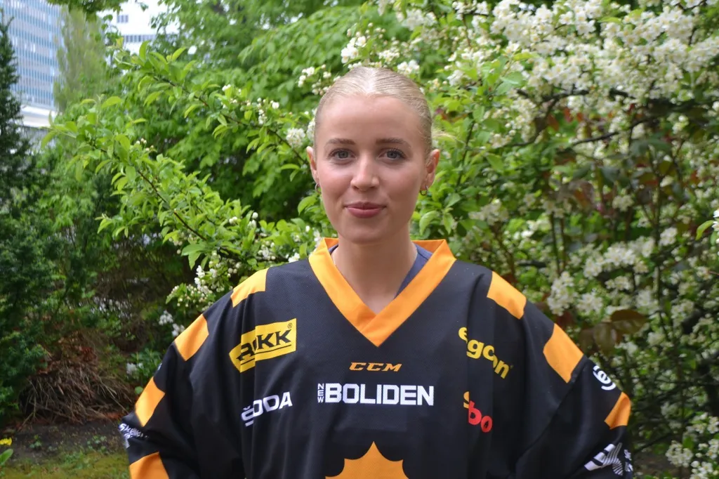 Emma Forsgren byter till svartgult