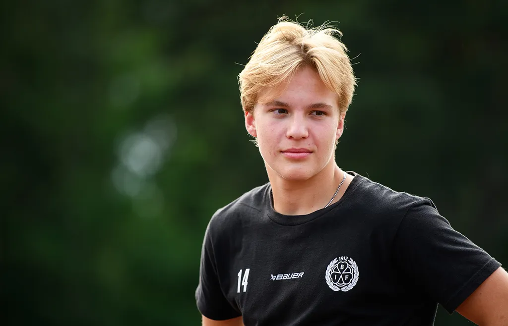Thed Jobs under en samling med U17-landslaget 2024