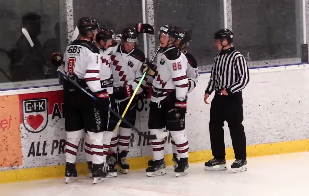 Kungälv gjorde ett fint första avtryck i Hockeyettan. Foto: Skärmdump