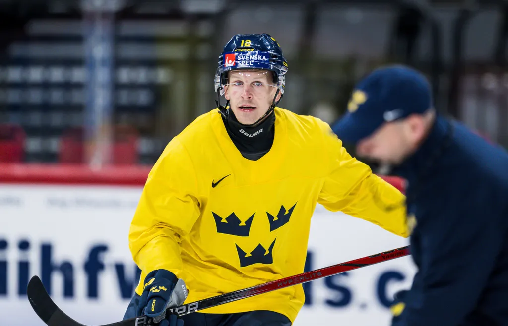 Max Friberg anmäls till Tre Kronors VM-trupp.
