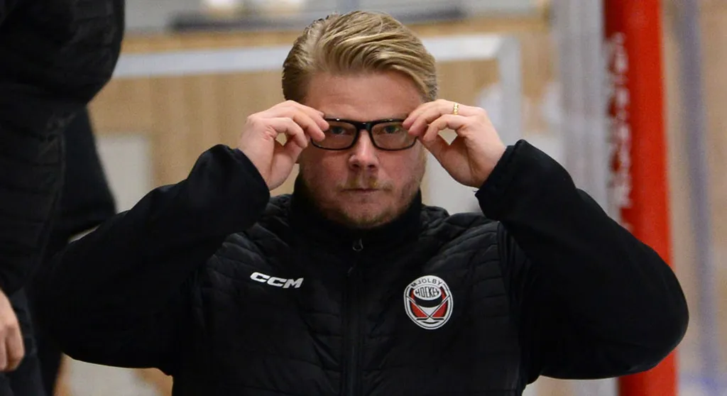 Jens Brändström lämnar Mjölby och behöver ersättas på tränarbänken