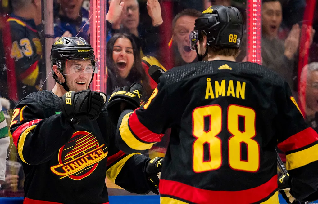 Nils Höglander och Nils Åman firar tillsammans