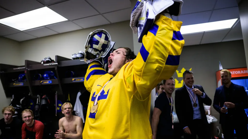 Jesper Wallstedt var med och tog ett brons i U20-VM, och ett guld i U18-VM