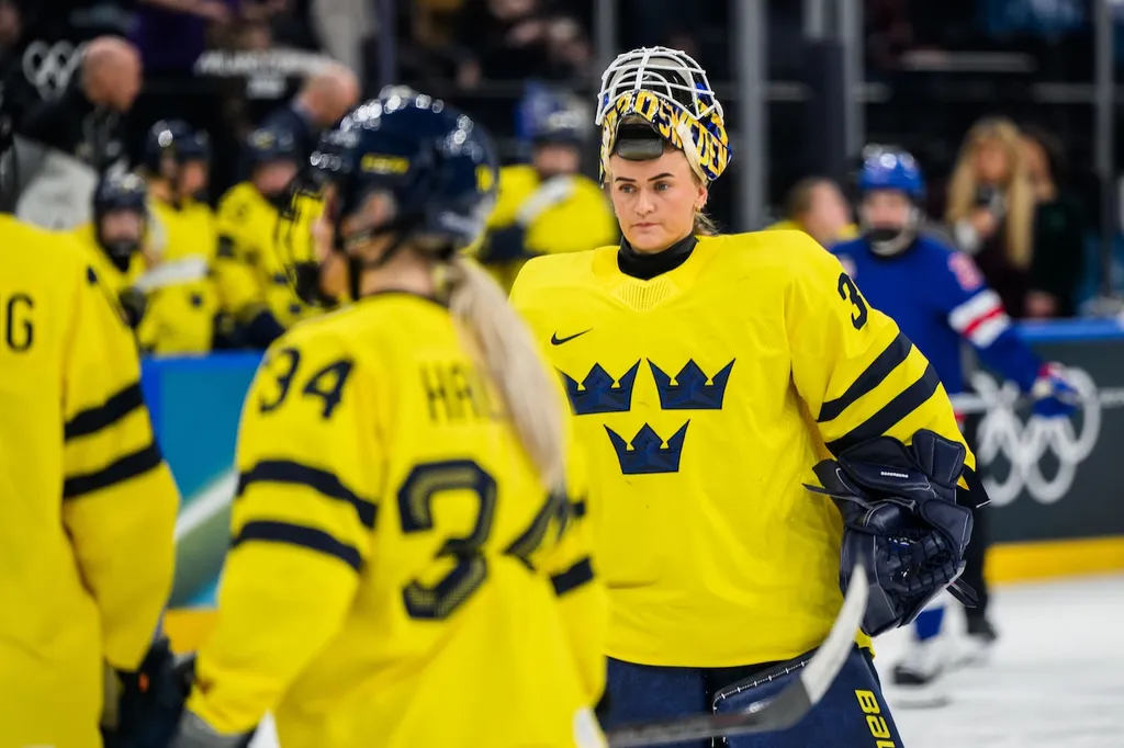 Emma Söderberg fick hoppa in i buren efter att Ebba Svensson Träff bytts ut