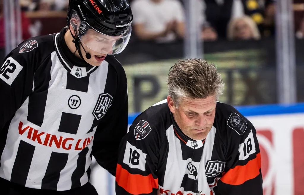 Mikael Nord tvingades lämna isen.