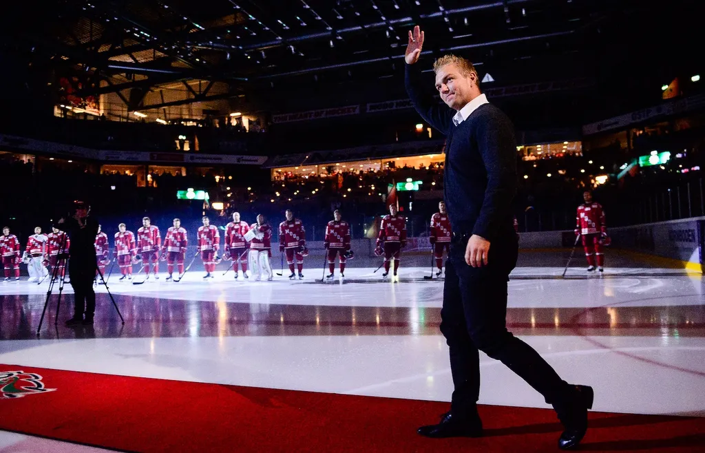 Per-Åge Skröder är ny huvudtränare i SDHL.