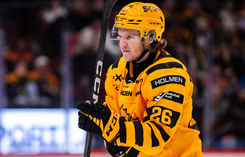Anton Heikkinen tar med sig sitt målskytte till Timrå inför 2025/26