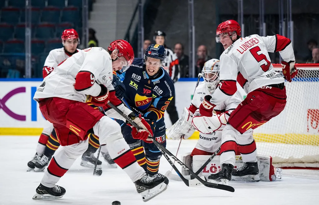 Almtuna i en match mot Djurgården