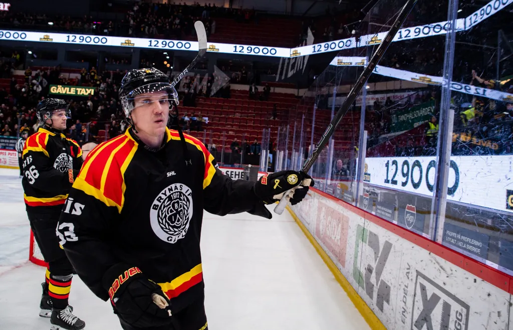 Jakob Silfverberg prisades som säsongens MVP i SHL