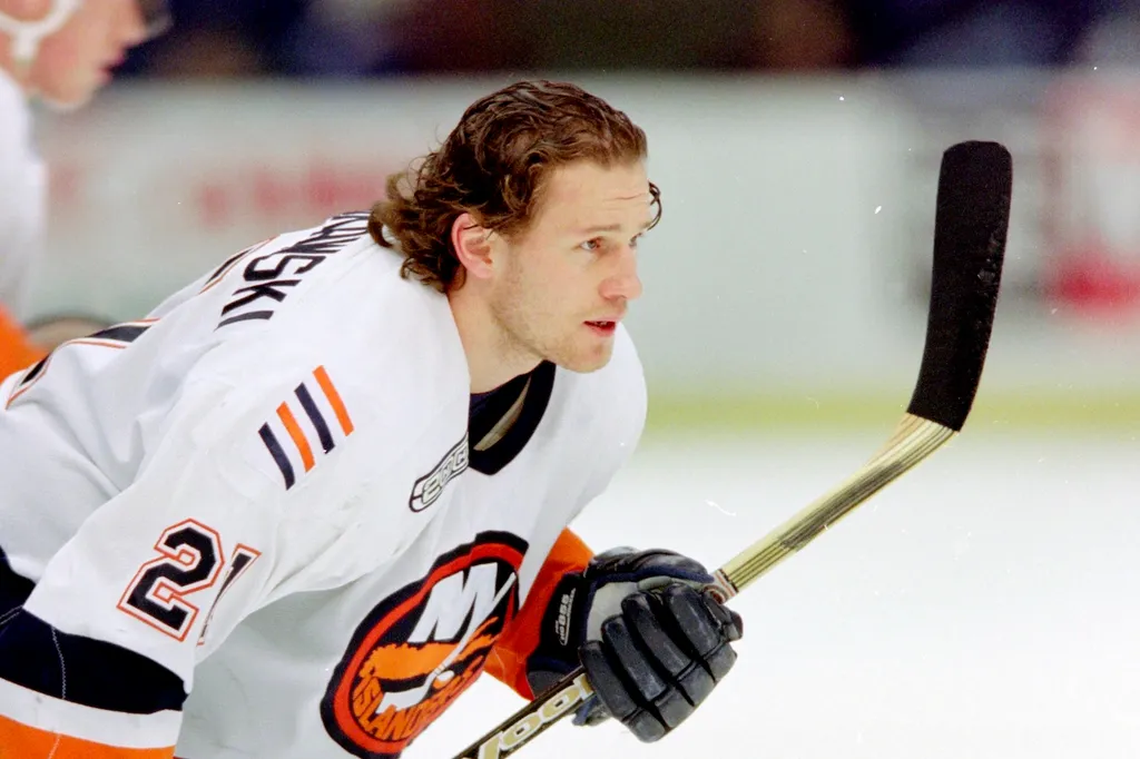 Marius Czerkawski i spel. New York Islanders - Atlanta Thrashers 4 december 1999