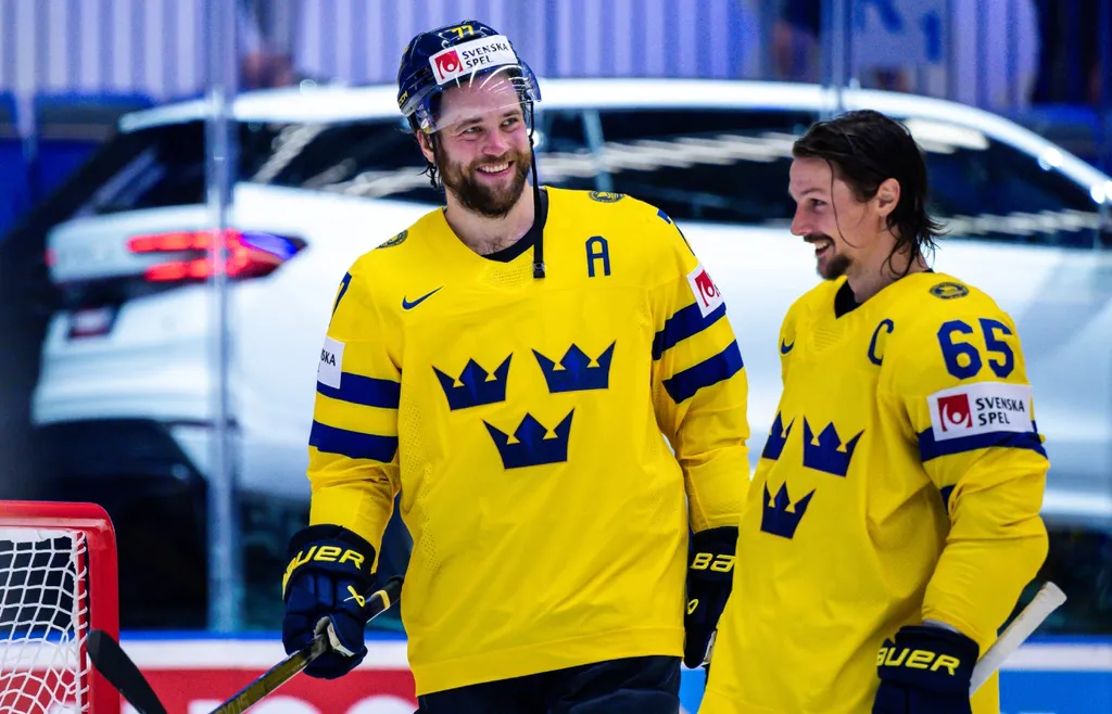 Victor Hedman och Erik Karlsson går från rivaler till lagkompisar