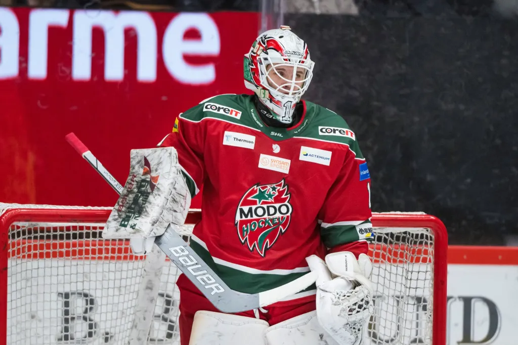 Modos målvakt Ebbe Lundberg under matchen mellan Modo och Luleå den 23 januari 2025