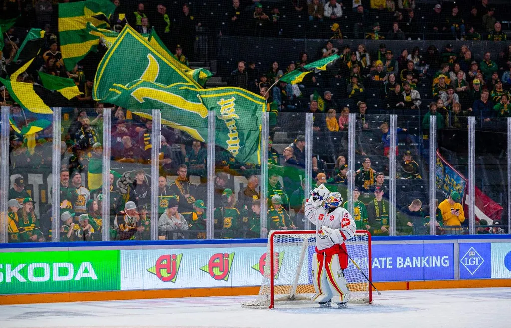 Jens Lööke trivs bra med att spela i Nokia Arena, framför så mycket som 13,455 supportrar