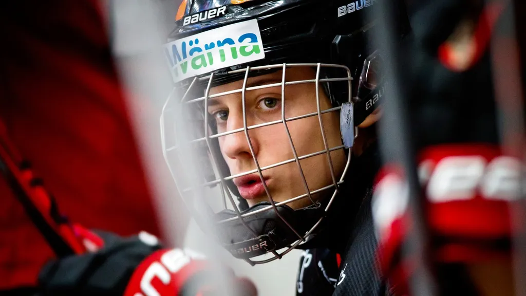 Luka Radivojevic spelar numera juniorhockey i USA