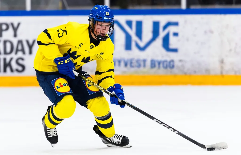 Max Isaksson var kapten för Småkronorna i Hlinka/Gretzky Cup