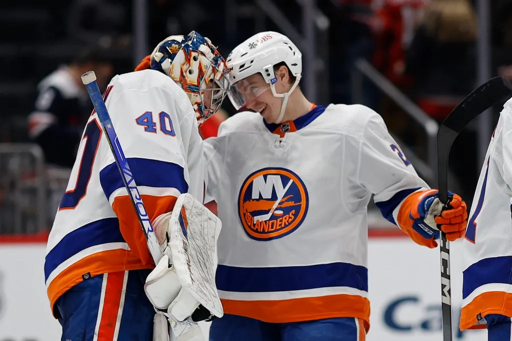 Sebastian Aho i NHL för Islanders för ett par år sedan