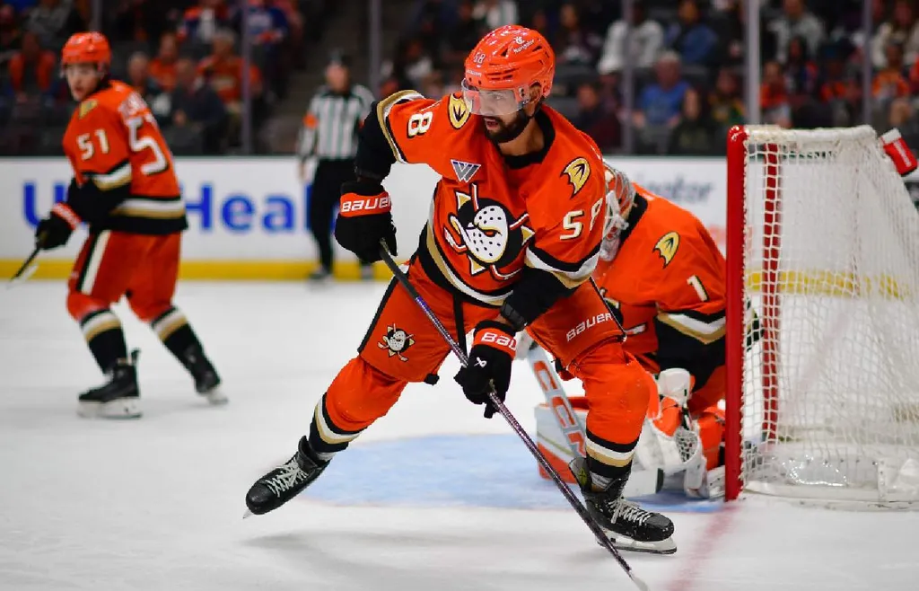 Kylington i Anaheim-dräkten