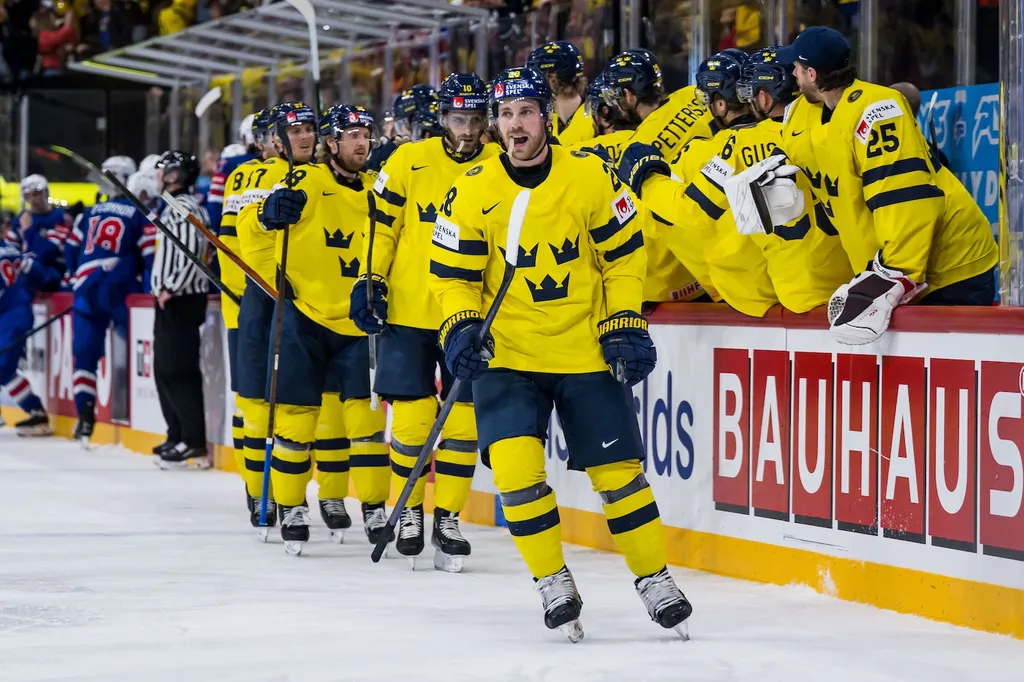 Elias Lindholm fick fira flera mål under VM