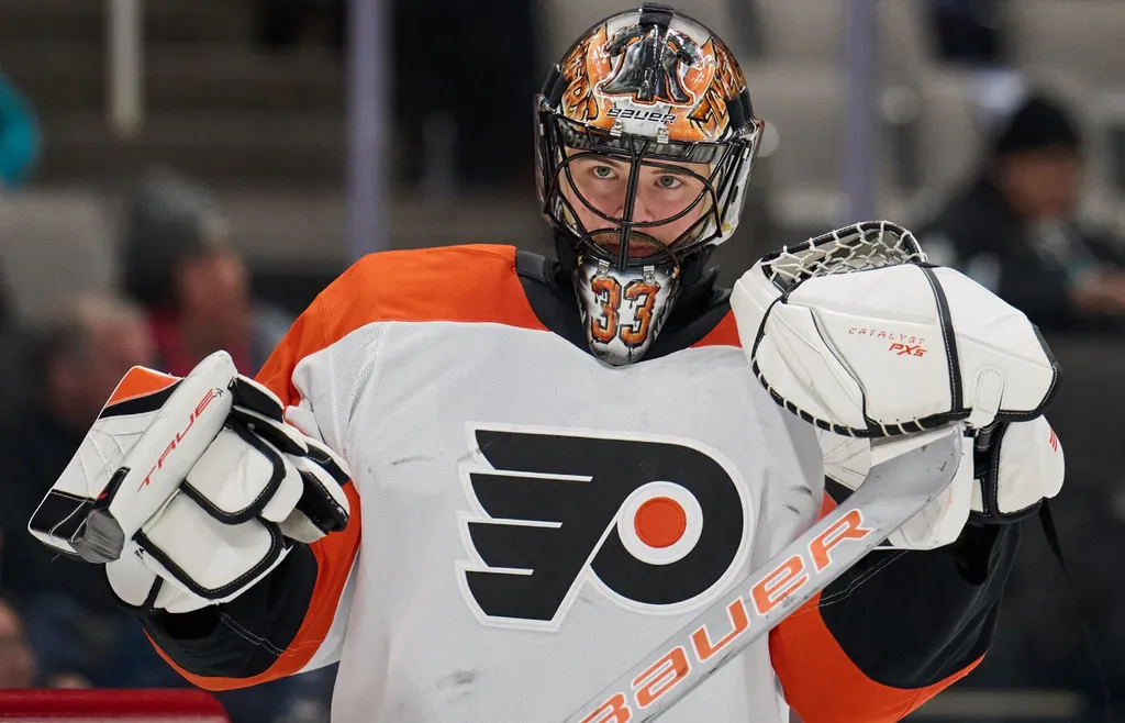Travis Sanheim och Samuel Ersson är lagkamrater i Flyers