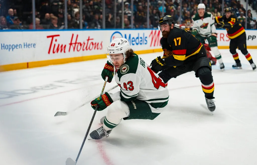 Quinn Hughes blev utbuad i Vancouver.
