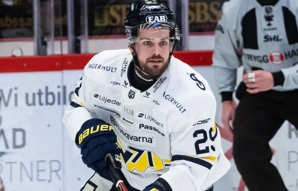 Arvid Degerstedt under SHL-debuten med HV71 i vintras.