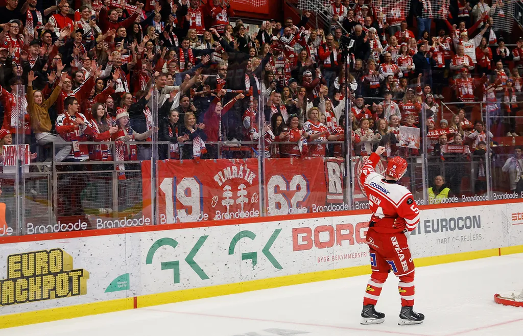 Jonathan Dahlén tackar för sig - för den här gången.
Foto: Bildbyrån.