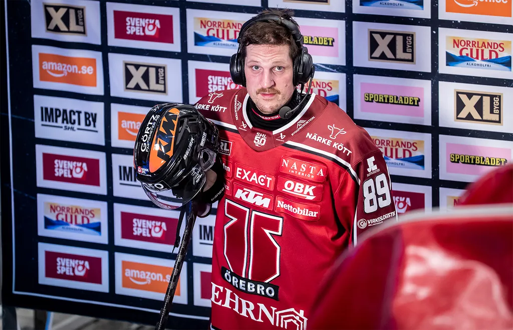 Patrik Karlkvist har förlängt sitt avtal i Örebro.