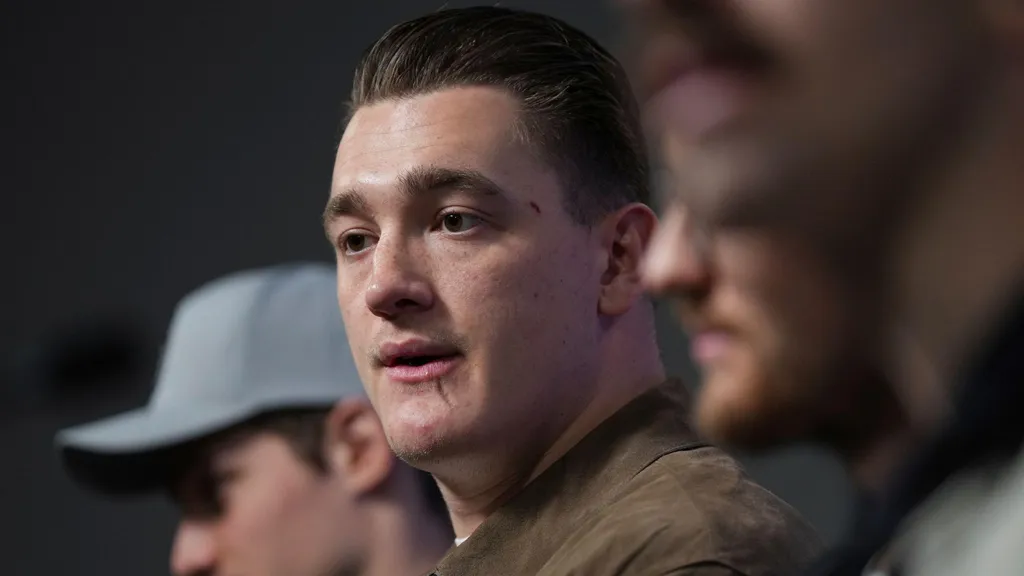 Nikita Zadorov – en vattendelare hos fansen