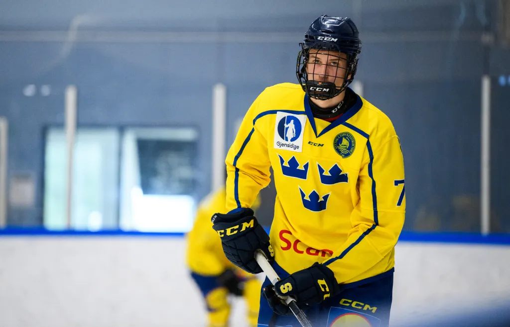 Alfred Lagerberg i Södertälje SK J18 under en träning med U17-landslaget