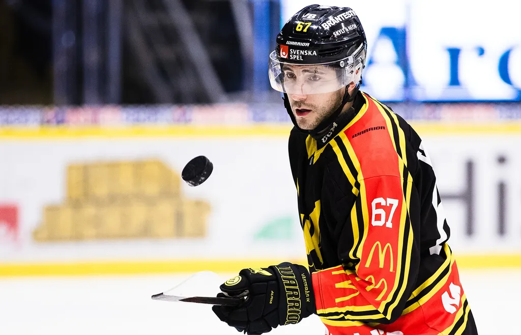 Mycket kretsar fortfarande kring Konstantin Komarek