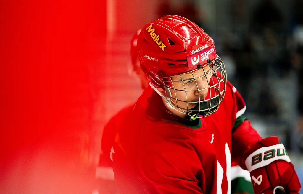 Elton Hermansson inför första semifinalen mellan Karlskoga och MoDo