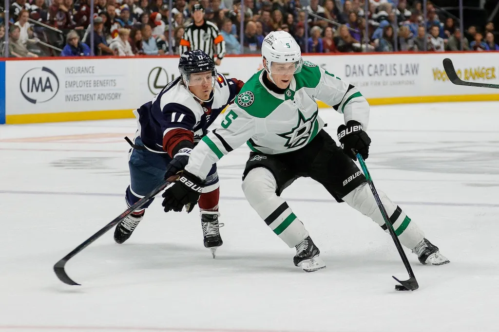 Nils Lundkvist i spel för Dallas Stars