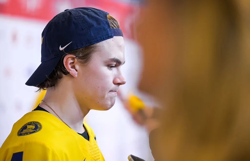 Axel Sandin-Pellikka efter  förlusten i bronsmatchen mot Tjeckien under JVM 2025