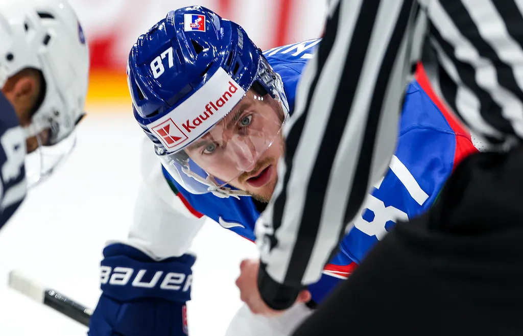 Pavol Regenda ska vara en toppforward på SHL-nivå.
