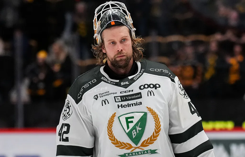 Fortsätter Anders Lindbäck att spela efter sin SHL-comeback?FOTO: Ola Westerberg/Bildbyrån