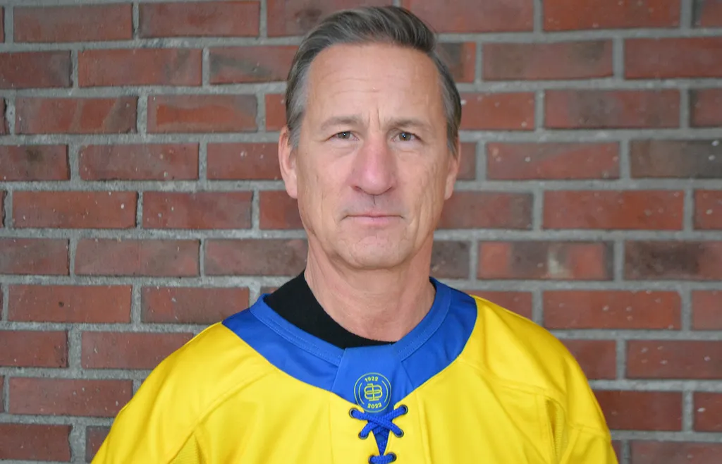 Stefan Gustavson i landslagströjan.